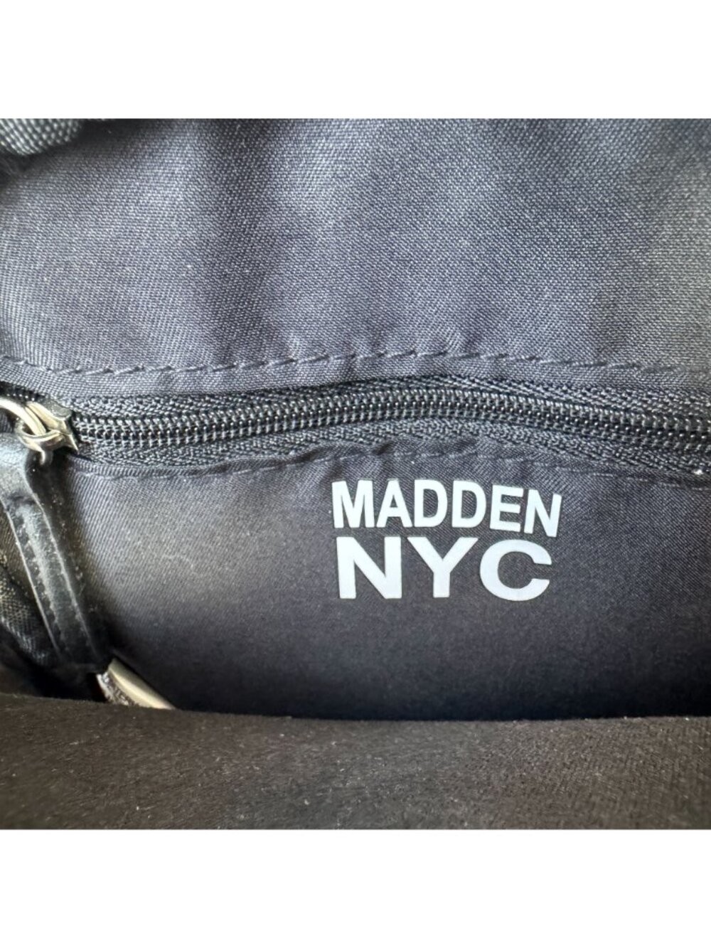 Madden NYC Black Mini Crossbody Shoulder Bag  Adjustable Strap Faux Leather - Picture 4 of 8